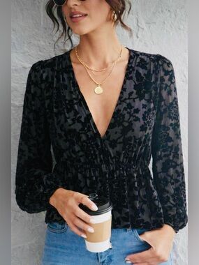 Halogen Black Floral Velvet Longsleeve Peplum Top Blouse Medium